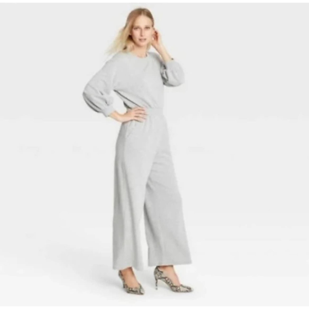 Who What Wear Women's Long Sleeve Wide Leg Sweatshirt Jumpsuit in Gray Size S